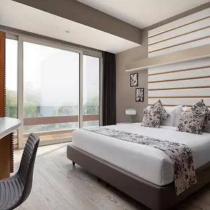 Hotel The Atara