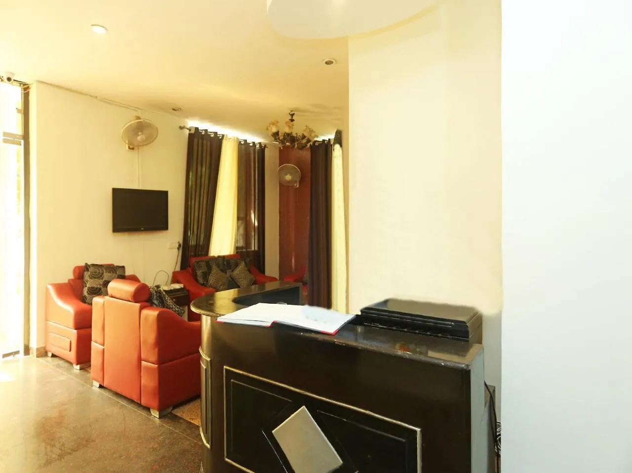 Hotel Oyo 18967 Haveli Inn Gurgaon
